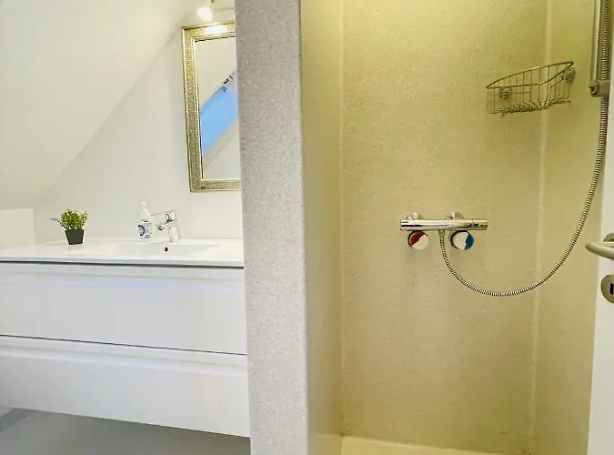 Aday - Modern 2 Bedroom Charming With Public Parking Aalborg