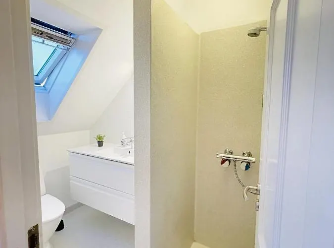 Aday - Modern 2 Bedroom Charming With Public Parking Aalborg